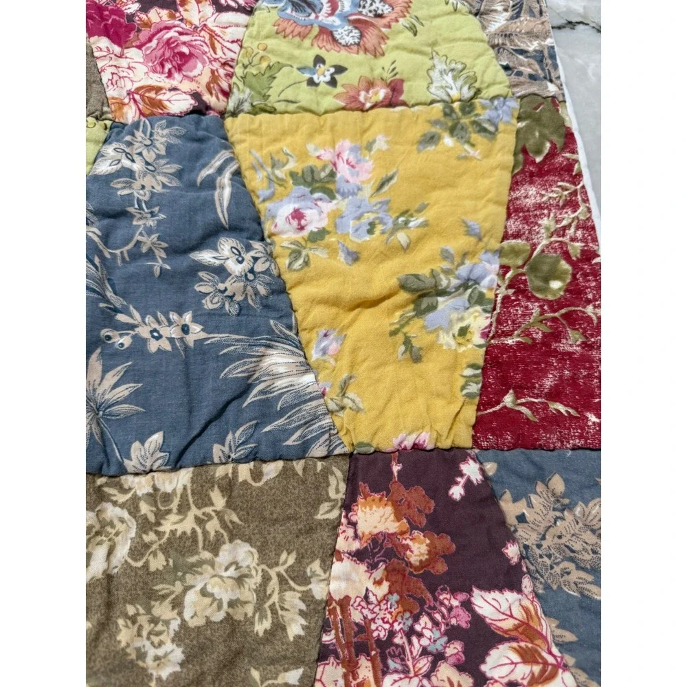 LinenSource Vintage Quilted Patchwork Floral Standard Pillow Sham 100% Cotton